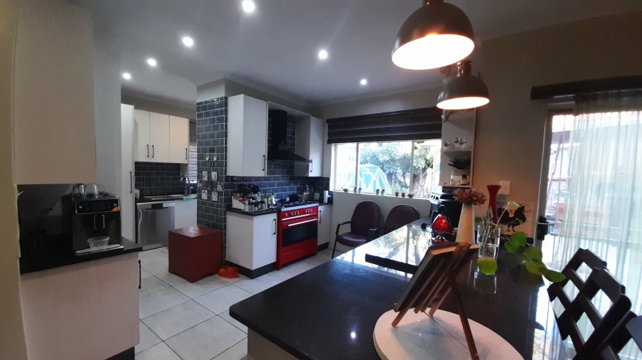 3 Bedroom Property for Sale in Geelhoutpark North West